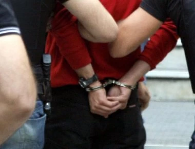 Θήβα: Σύλληψη Πακιστανού «πρόσφυγα» γιατί θώπευσε ανήλικη